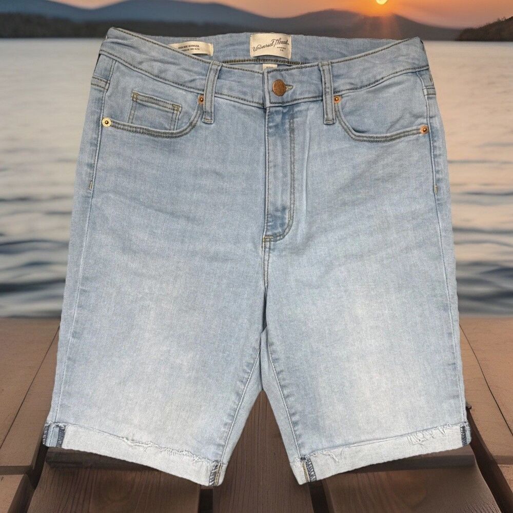 Universal Thread High Rise Bermuda Shorts 8/29 (W29 Inseam 8.5) Blue Cuff Womens